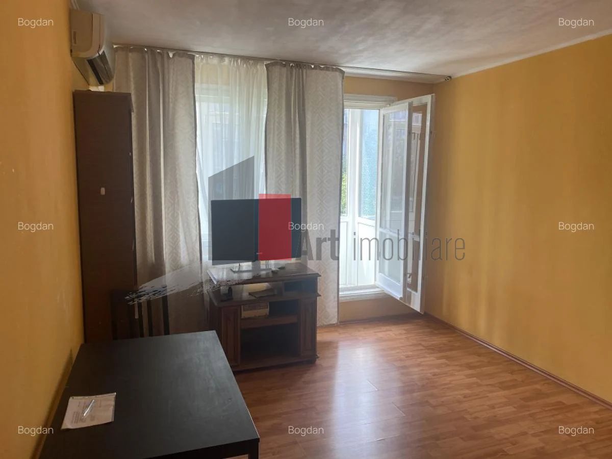 Vânzare garsonieră Tineretului - Poză 1