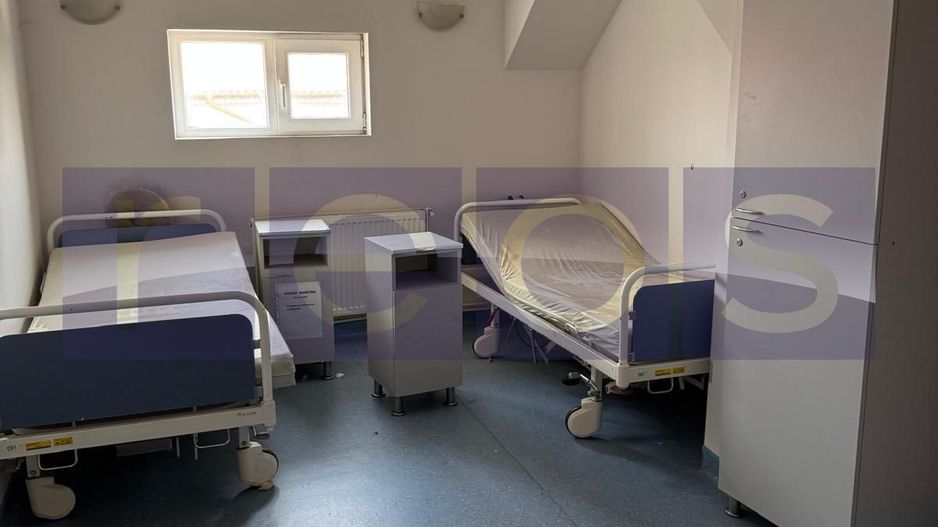 DE VÂNZARE VILĂ | OPORTUNITATE DE INVESTIȚIE | PRETABILĂ CENTRU BĂTRÂNI - Poză 63