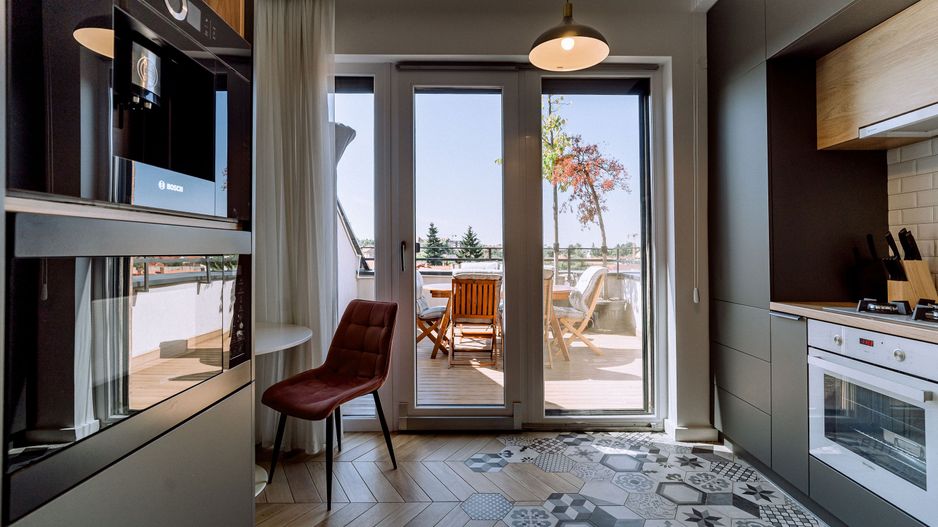 Penthouse 4 camere, ultracentral, Oradea. 800 000 E + TVA. Comision 0 - Poză 13