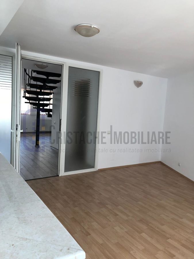 Birou tip duplex_160 mp_contorizare individuala_open space generos + 4 birouri - Poză 5