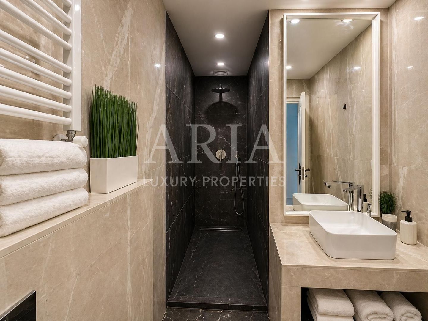 TRIANA 3 CAMERE | CURTE | PISCINA | GYM - Poză 6