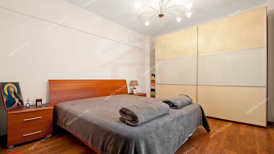 Vanzare apartament cu 4 camere, Faleza bloc Pescarus, etaj 1, sup.135 - Poză 8