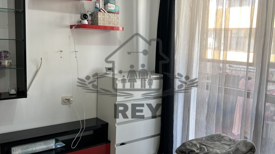 Apartament etaj 3/dormitor/bucatarie/baie/balcon - Poză 3