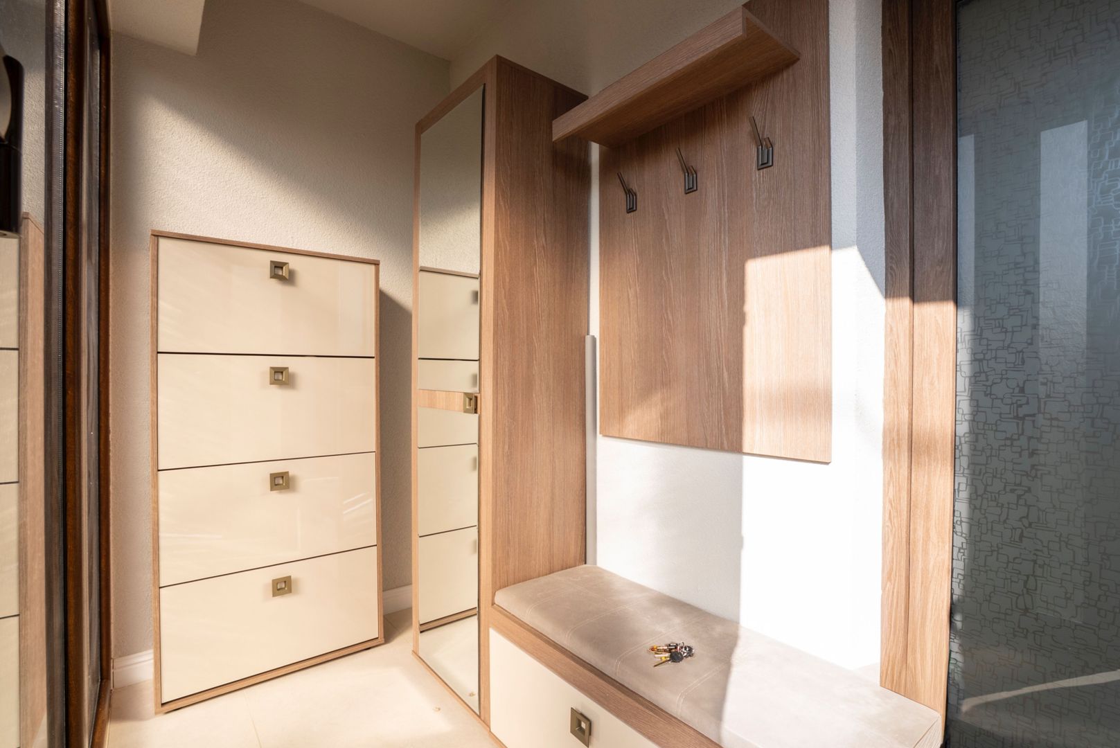 Casa lux Santandrei 3 dormitoare 2 bai 2 terase 2 bucatarii - Poză 12