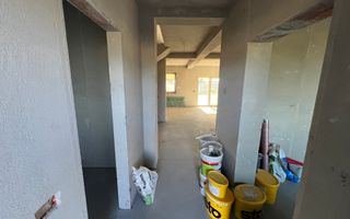 Duplex 5 camere despartit prin garaj | Giroc - Poză 19
