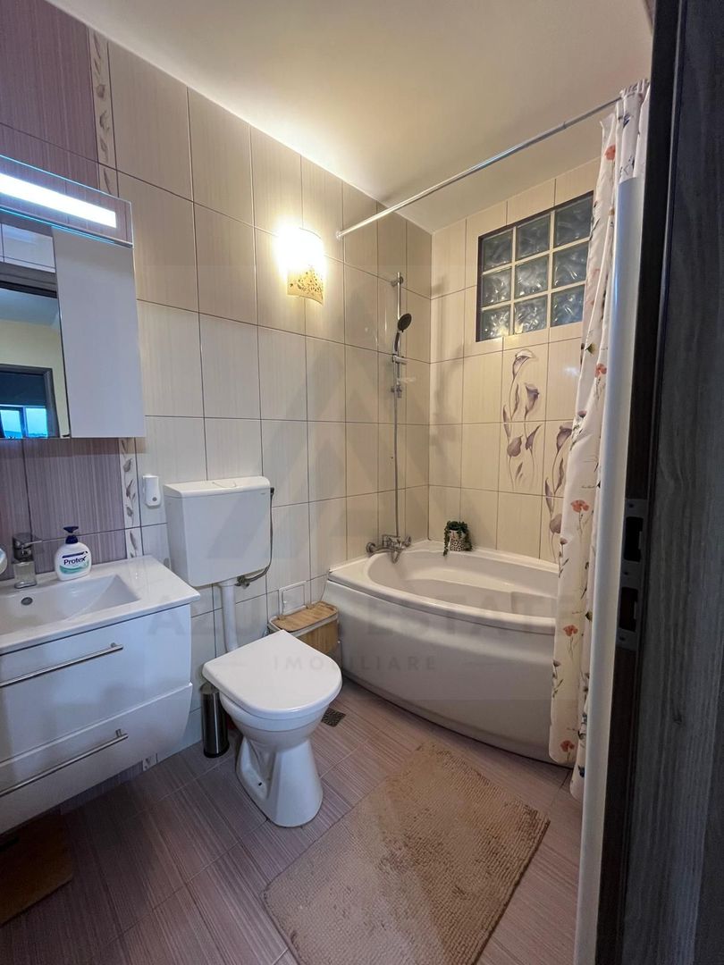 Apartament 3 camere 2 balcoane bucatarie inchisa in zona Strand II - Poză 9