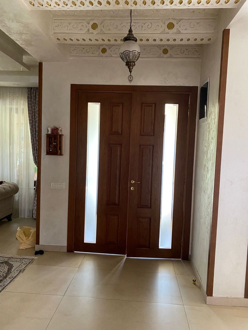 Spre vanzare vila cu 3 etaje si Demisol. - Colentina - Poză 3