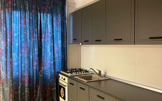 3 camere decomandate - Rovine - Poză 1