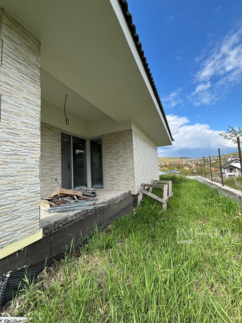 Casa superba pe un singur nivel, situata in Chinteni, zona Profi! - Poză 7