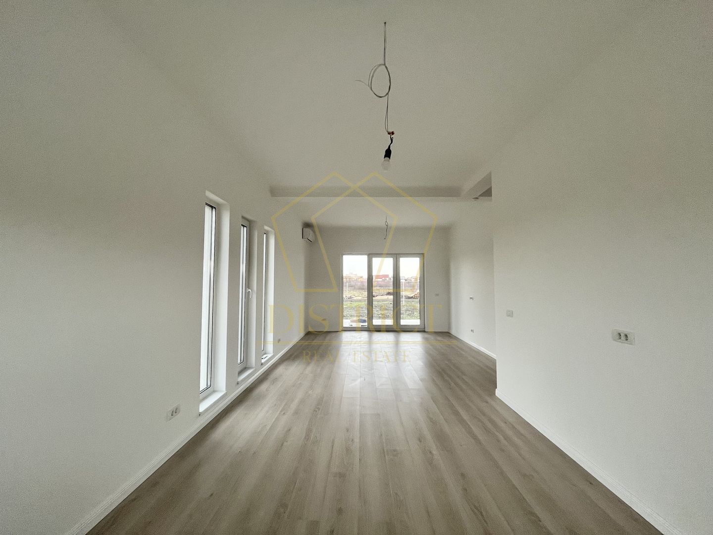 Duplex modern cu 4 camere | Eficient energetic | Sacalaz - Poză 1