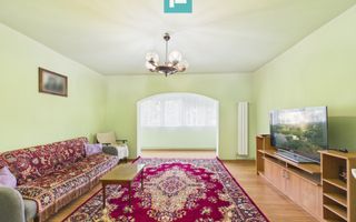 Apartament cu 5 camere în zona Polivalentă - Poză 1