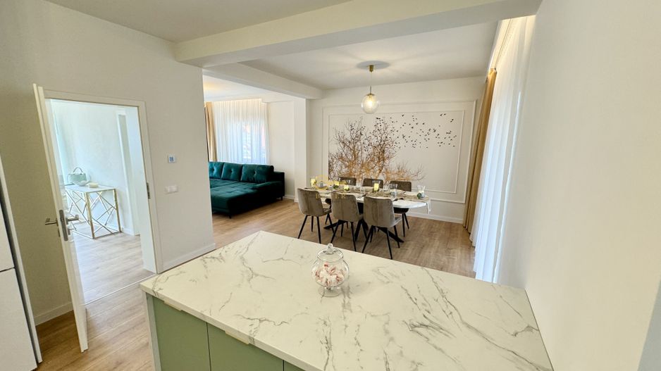 Casa noua, mobilata si utilata- Panorama catre munti- Teren 714mp - Poză 2