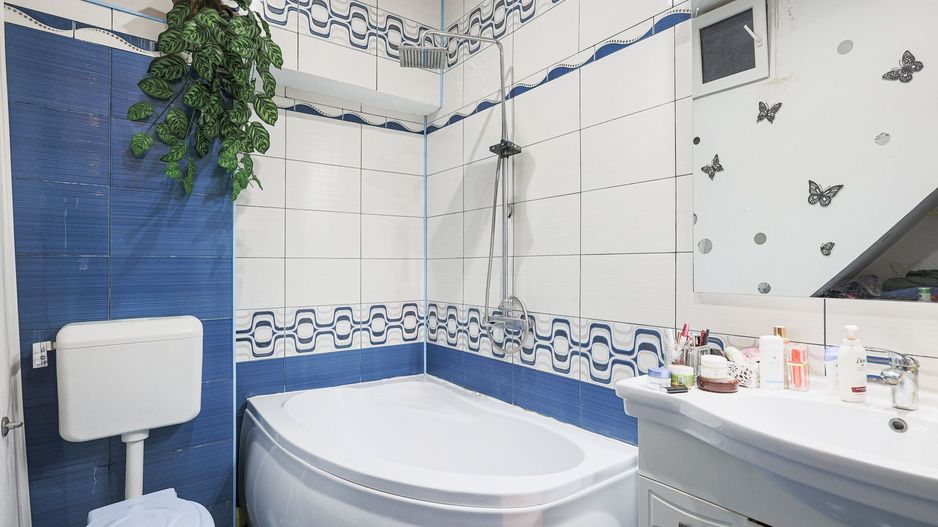 Apartament central, strada Episcopiei cu loc de parcare Comision 0 - Poză 10