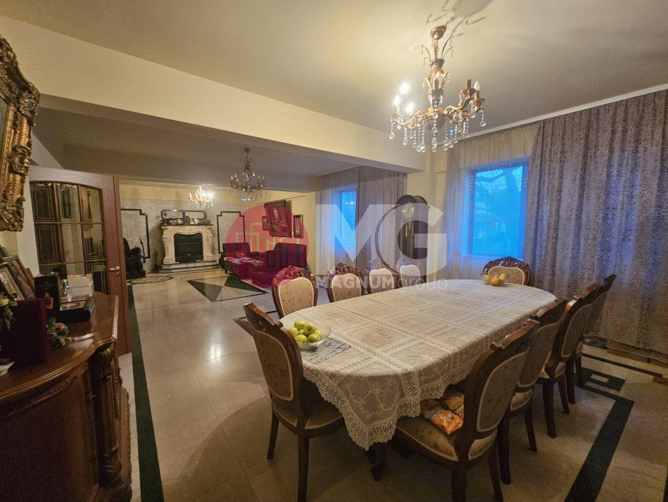 Casă Impresionantă de Vânzare Vitan ideal pentru Locuință sau Business - Poză 1