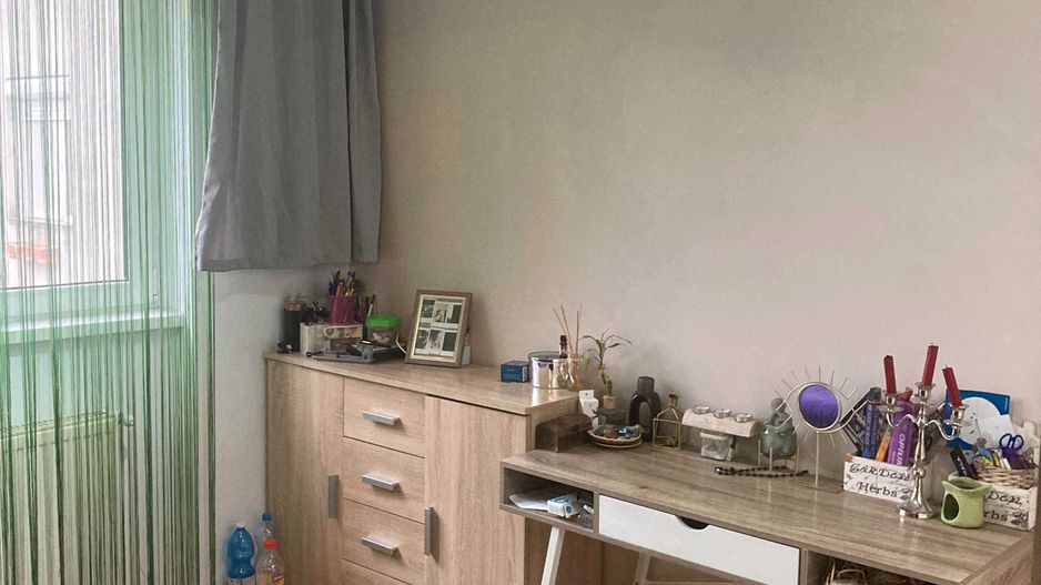 Vând apartament cu 3 camere - Poză 4