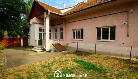 Casa individuala - 140 mp - 5 camere - Central - Str Avram Iancu