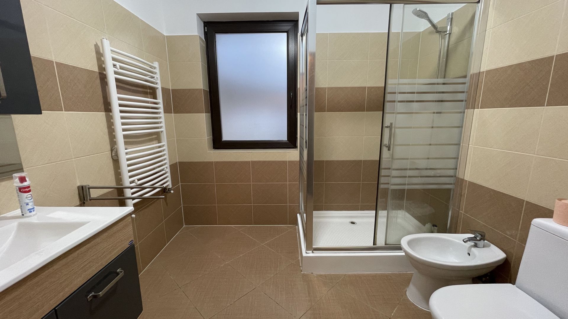 Casa moderna P+1E,spatioasa,teren 700 mp in Sacalaz - Poză 13