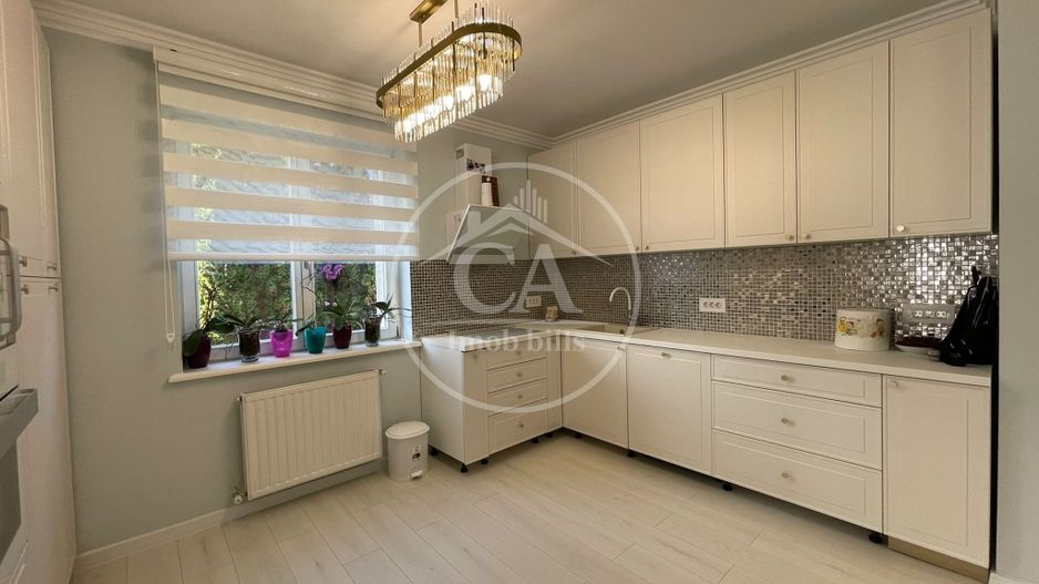 Casa de vanzare cu 10 camere in Santandrei, Bihor - Poză 27