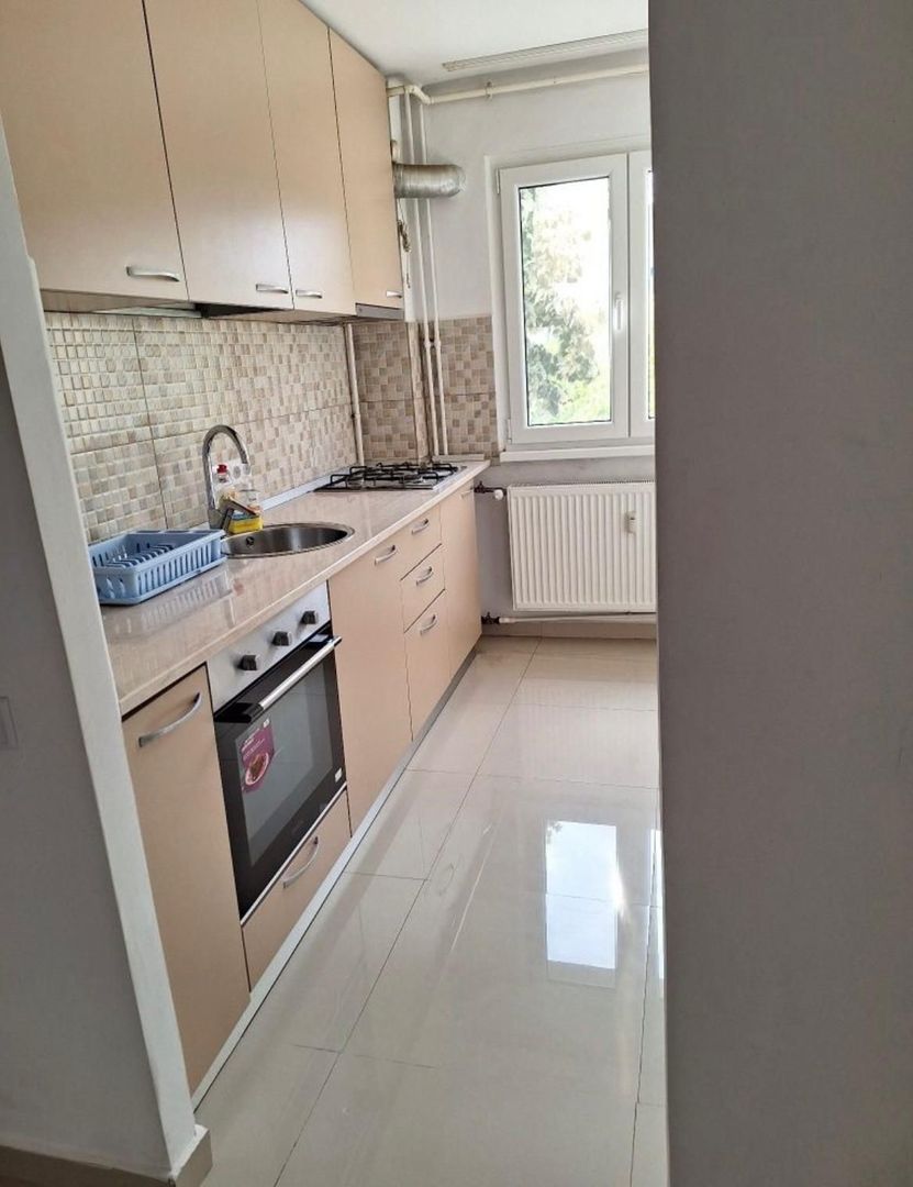 AP. 3 CAMERE PACII, BUCATARIE INCHISA, MODERN, METROU 10 MINUTE - Poză 2