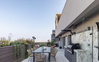 Designer penthouse lux I vedere panoramica oras I terasa jacuzii - Poză 16