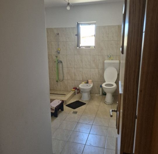 Casa individuala parter, Domnesti, zona Craitei-Foisorului. Investitie buna. - Poză 12