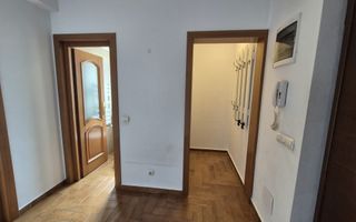 Inchiriere vila 5 dormitoare S + P + 1E + M zona Erou Iancu Nicolae - Poză 10