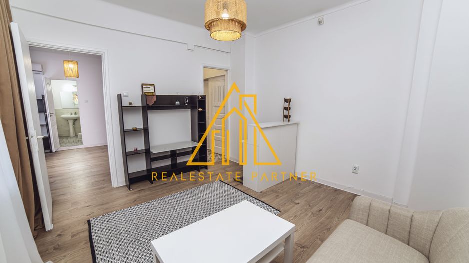 Apartament 4 camere renovat, central, ideal rezidențial sau activitate business - Poză 5
