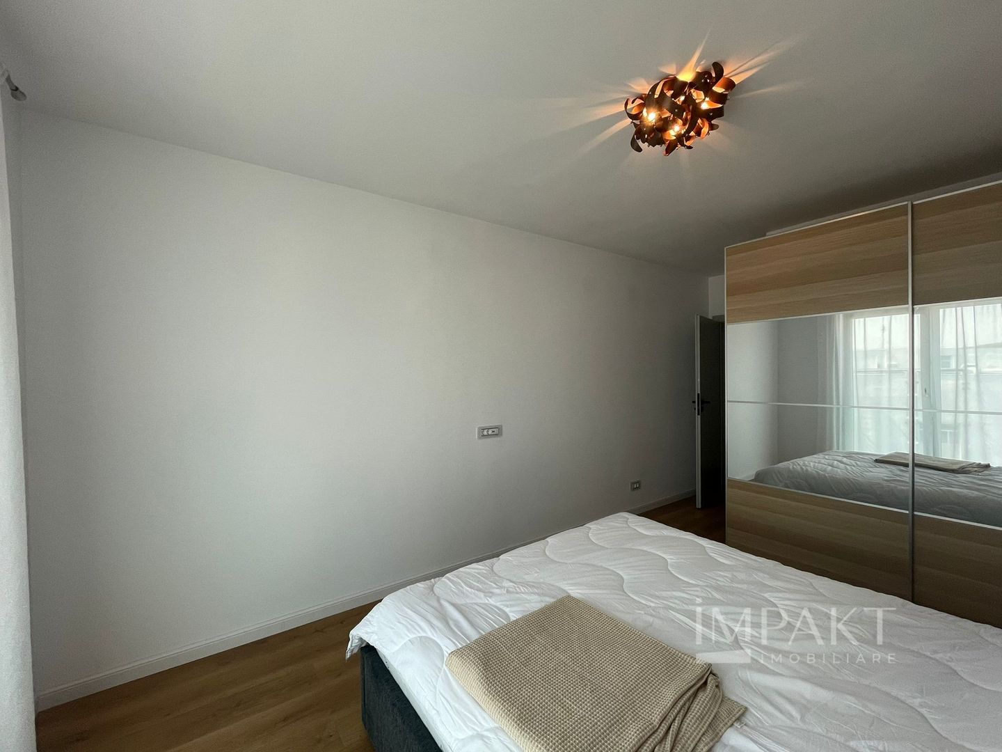 Apartament cu 2 camere de inchiriat in Elite City - Poză 10
