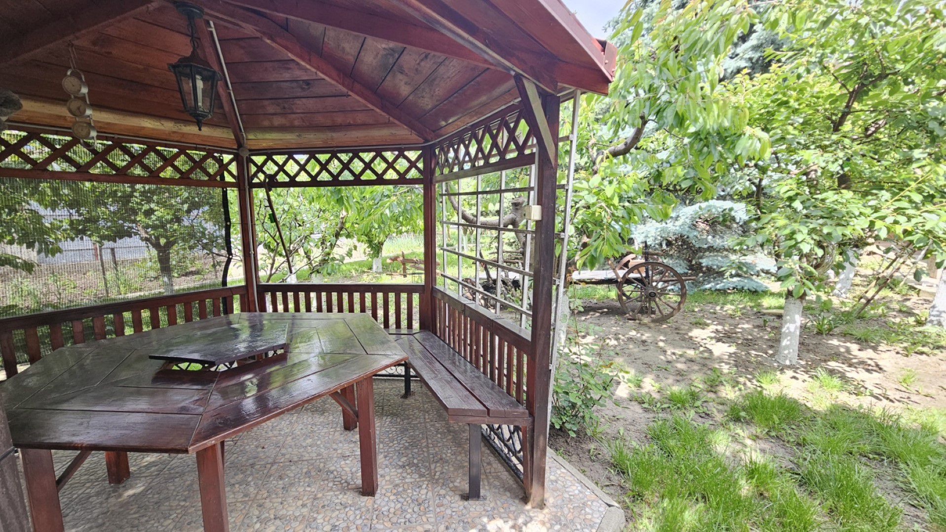 Vilă P+M mobilată și utilată,  teren 1100 mp, zona BACAOANI; - Poză 14