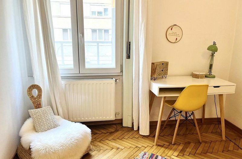 Un apartament boem si primitor, chirie inclusă,  in Piața Victoriei - Poză 11