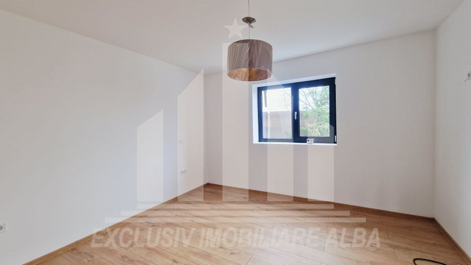 Casa individuala | 120mp | 500mp teren | Centru - Poză 2