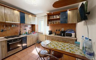 Apartament 4 camere de vanzare , Bulevardul Bucuresti - Poză 3