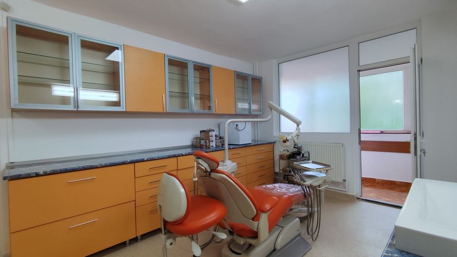 Cabinet stomatologic, echipat, modern, zona Lacu Rosu, Oradea, VANZARE - Poză 4