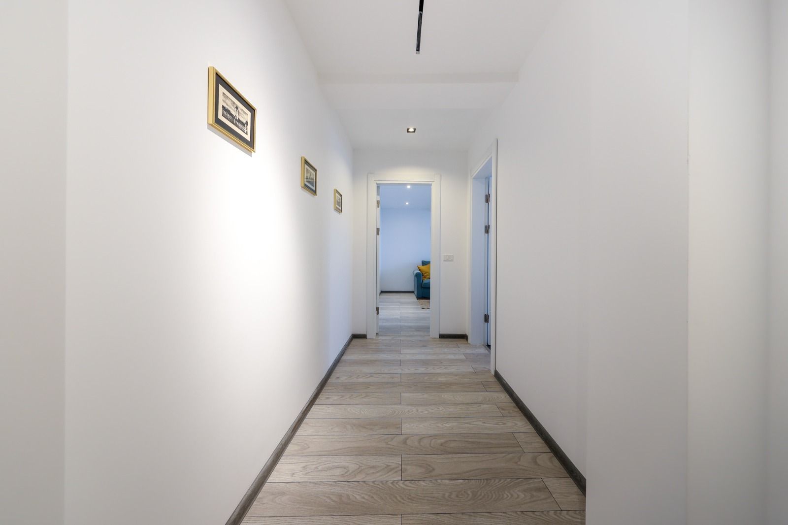 Apartament 2 camere,80 mp utili+parcare subterana-Coresi - Poză 6