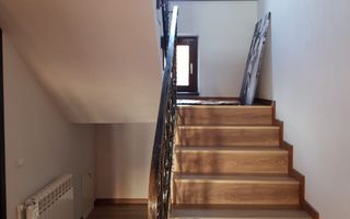 Refugiu la munte - casă cu 3070 mp teren și vedere spre Vârful Rânca - Poză 13