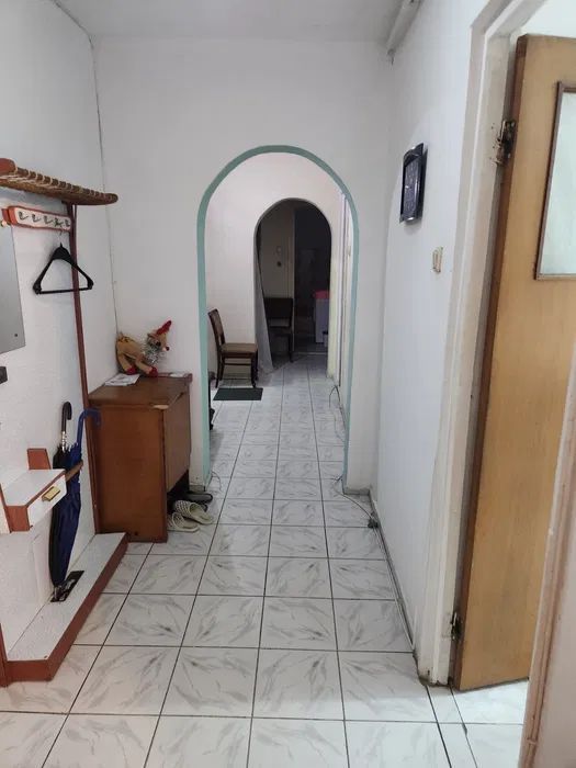 Vanzare 3 camere Titan-2 bai, centrala, bloc 1980, 5 min metrou 1 Decembrie - Poză 5