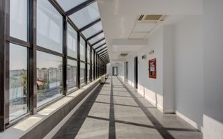 PLOIESTI -ultracentral | Spatii comerciale de inchiriat de la 21mp - Poză 5