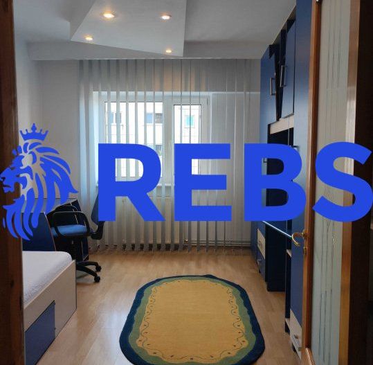 Apartament 3 camere - 13 Decembrie - Poză 2