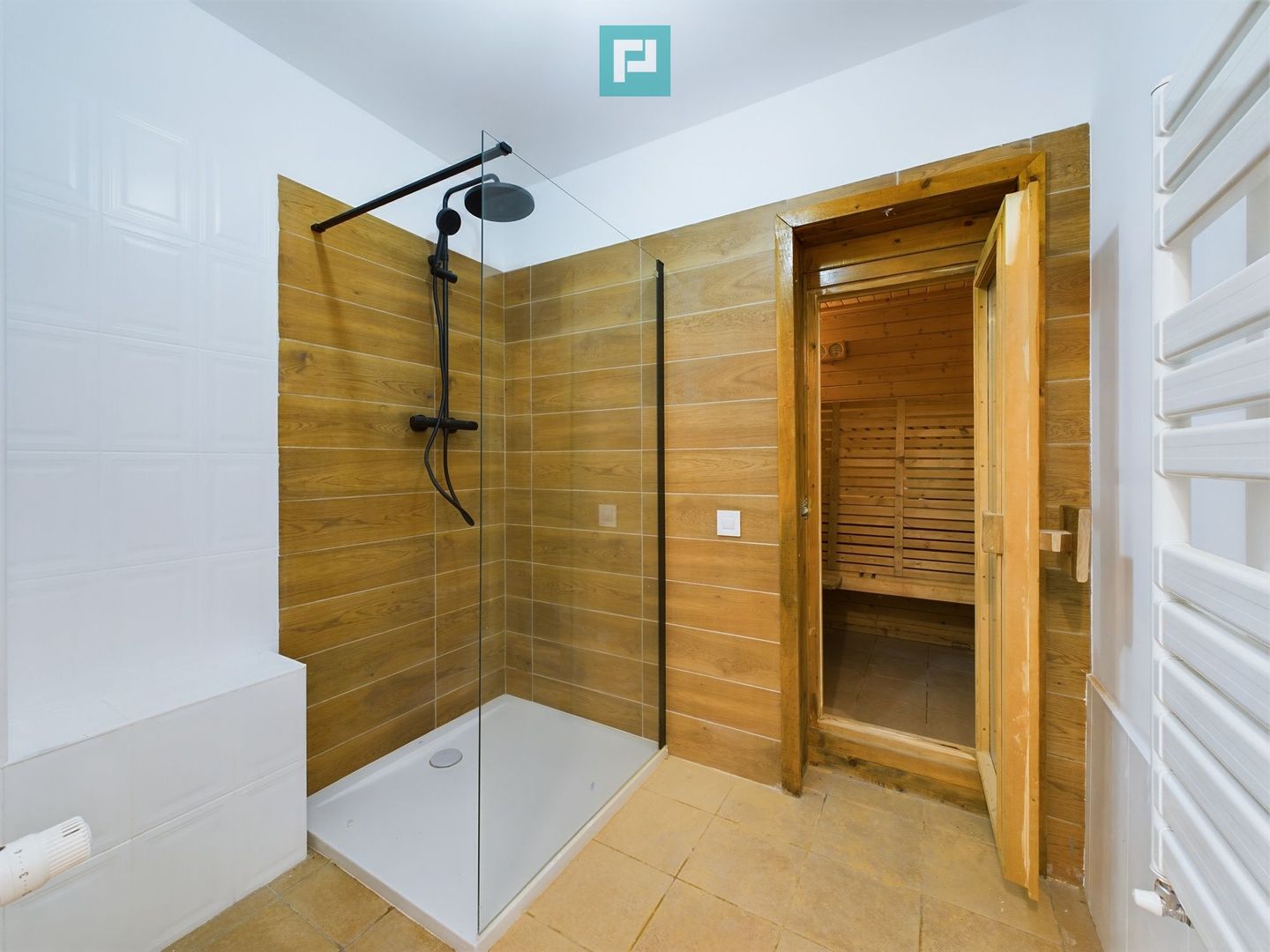 Vilă pe Șoseaua Nordului- Pretabilă pt. Locuit/Activitate Comercială - Poză 6