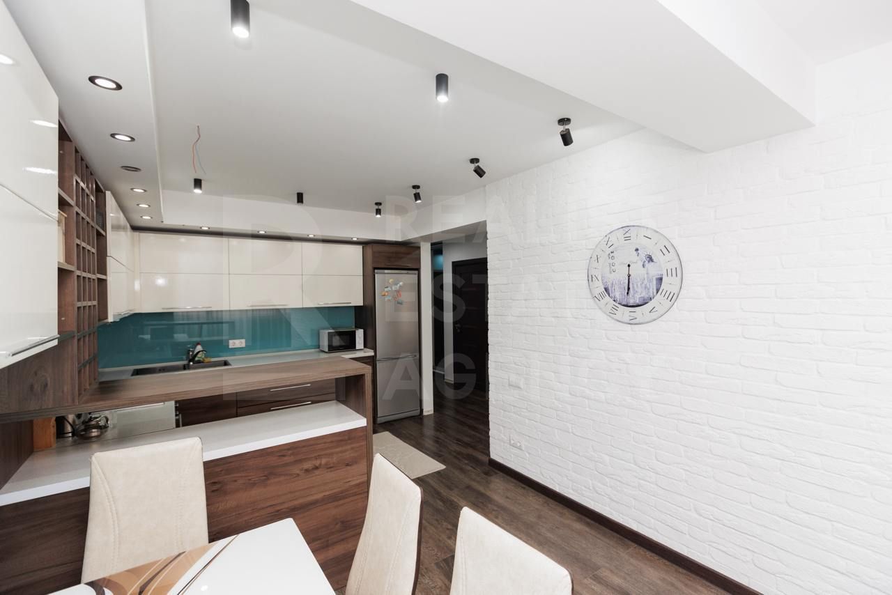 Chirie, apartament, 2 camere, Valea Trandafirilor, Centru - Poză 3