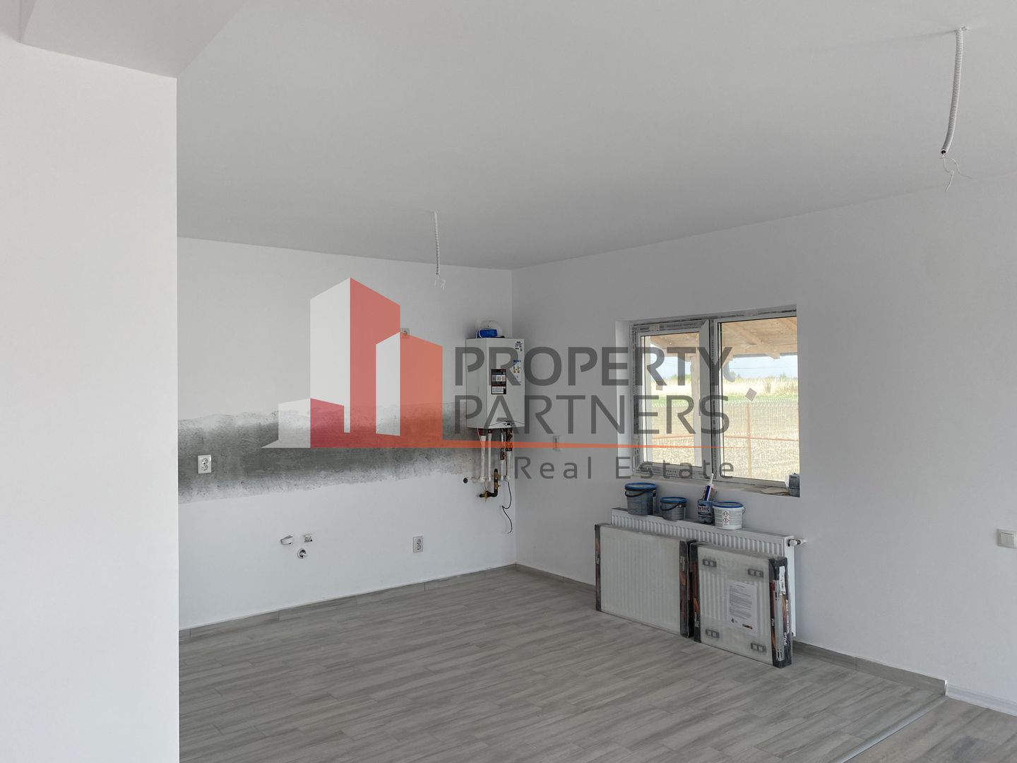 Sabareni, casa parter + mansarda locuibila. - Poză 3