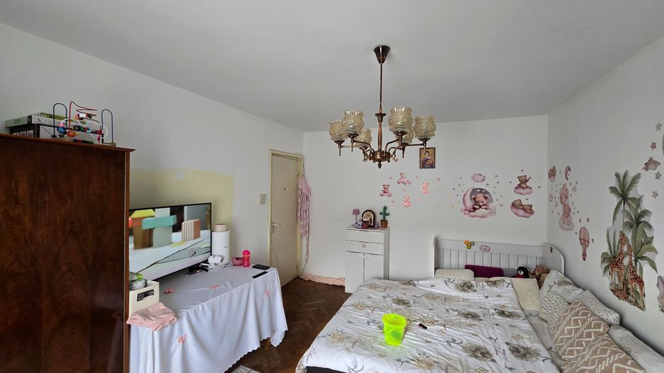 Apartament 4 camere, Zona Circumvalatiunii, Mobilat si Utilat complet - Poză 2