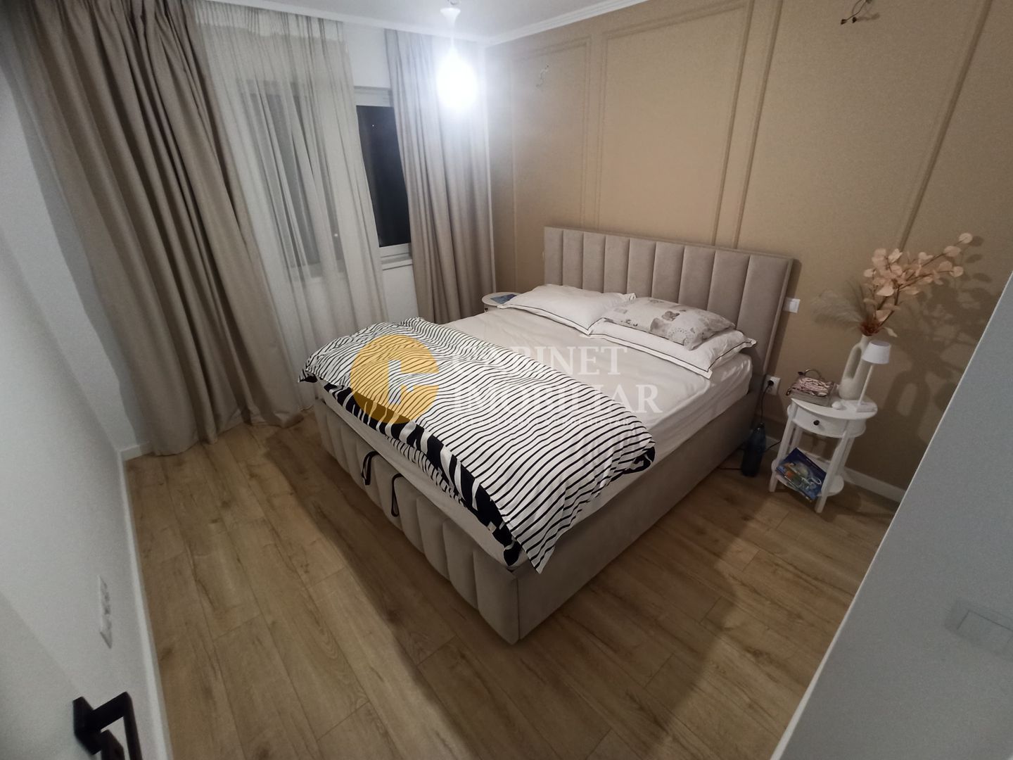 APARTAMENT 3 CAMERE - 2 BAI - CURTE PROPRIE - SOSEAUA REDIU - Poză 3