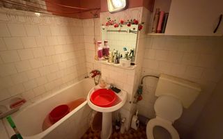 Etaj intermediar. Pozitie excelenta. Lift - Poză 11