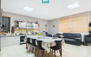 Casă cu 4 camere și teren de 1.910 mp în Macea - Poză 6