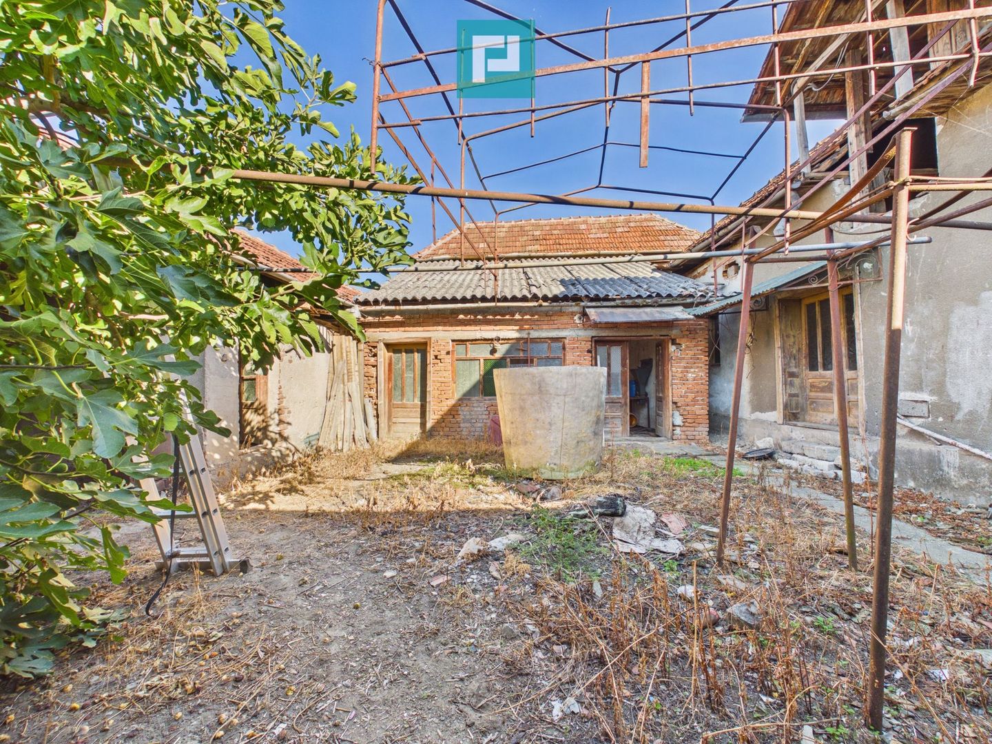 Casă cu 5 camere, în orașul Sebiș, Arad - Poză 26