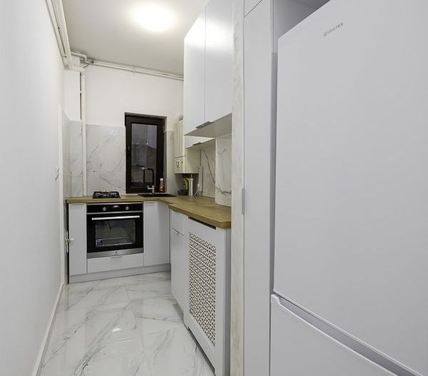Închiriez apartament 2 camere la curte, Piața Muncii, centrală proprie - Poză 4