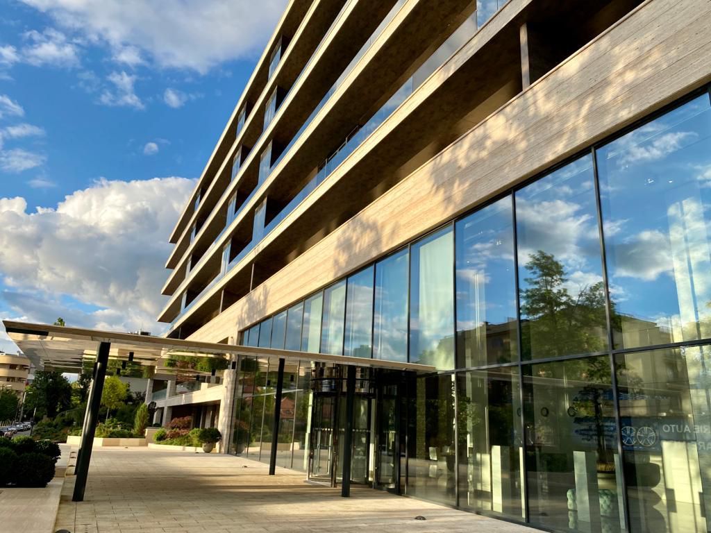 Rahmaninov Residence - Poză 2