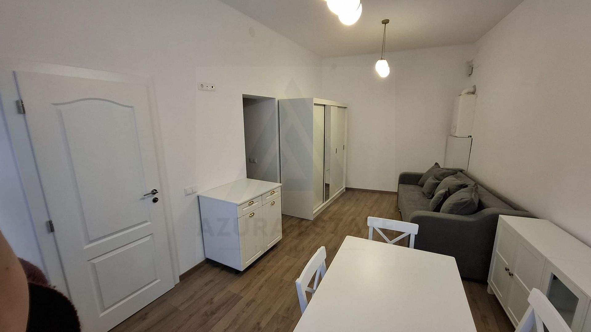 Garsoniera moderna 30 mp utili la prima inchiriere Central - Poză 1