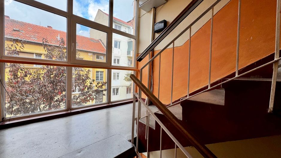 Apartament 2 camere, primitor, la doar 5 minute de Piața  Victoriei - Poză 17